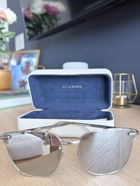 Le Specs Pharoh Flat Silver Sunglasses
